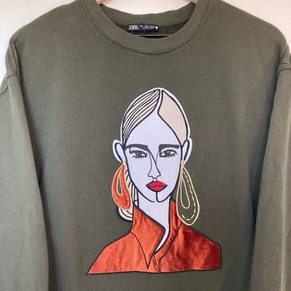 ZARA Graphic Crewneck Sweatshirt, quilted emrboidery, olive green, Size Small - Picture 2 of 7